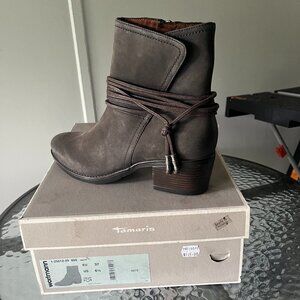 New - Tamaris Ankle Boot - Dark Sage Green